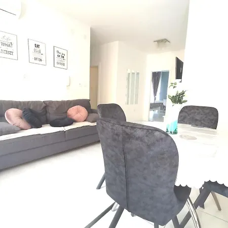 Residential شقة سبليت